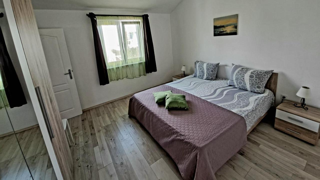 Apartment Oaza Mira Tribunj  Luaran gambar