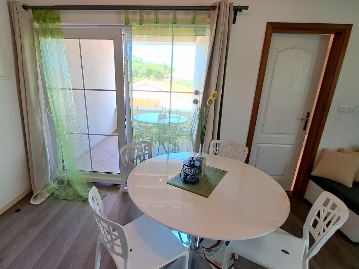 Apartment Oaza Mira Tribunj  Luaran gambar