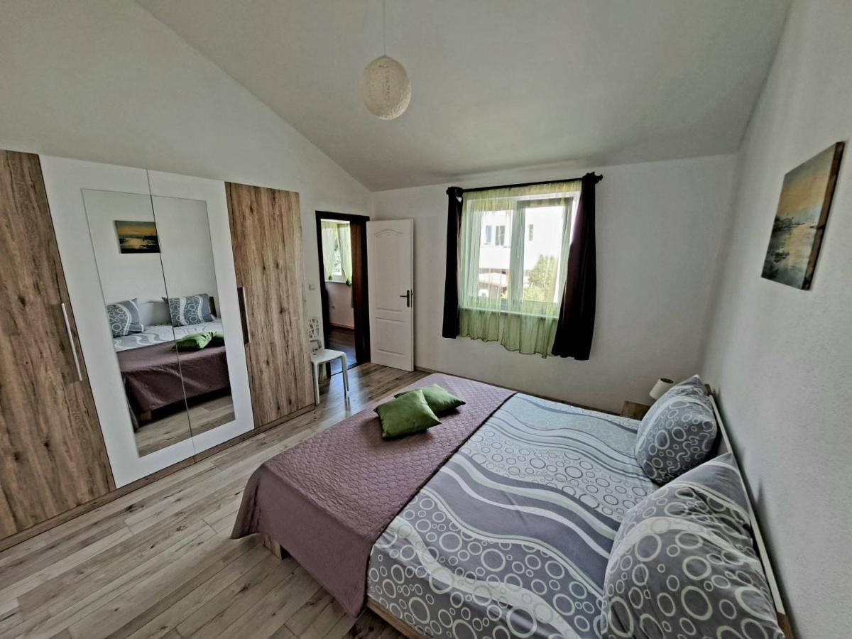 Apartment Oaza Mira Tribunj  Luaran gambar